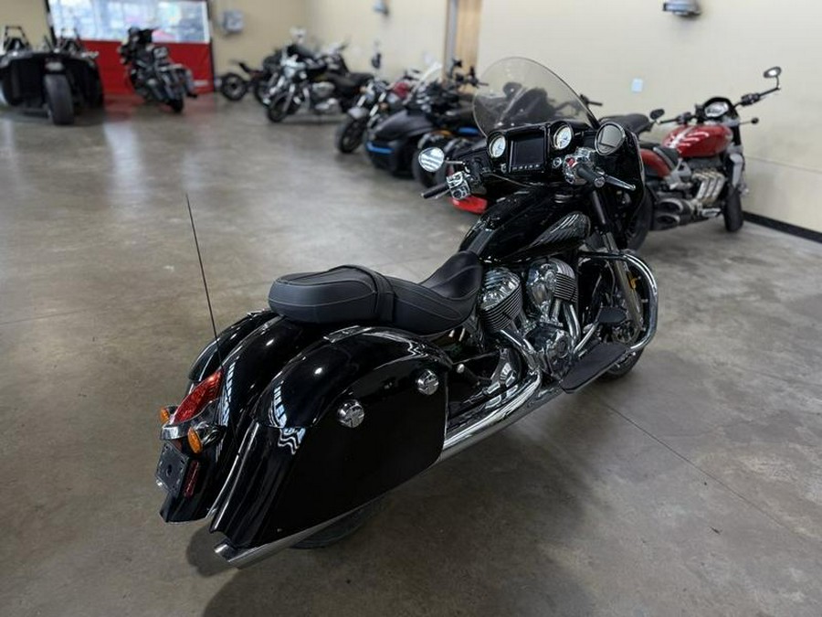 2017 Indian Motorcycle® Chieftain® Limited Thunder Black