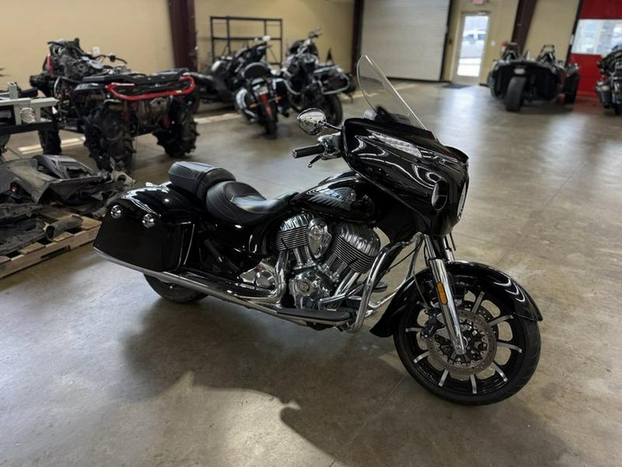 2017 Indian Motorcycle® Chieftain® Limited Thunder Black
