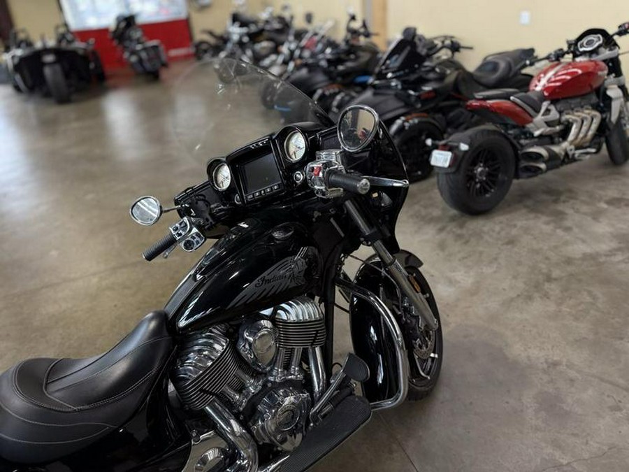 2017 Indian Motorcycle® Chieftain® Limited Thunder Black