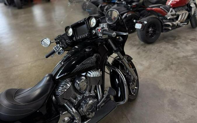 2017 Indian Motorcycle® Chieftain® Limited Thunder Black