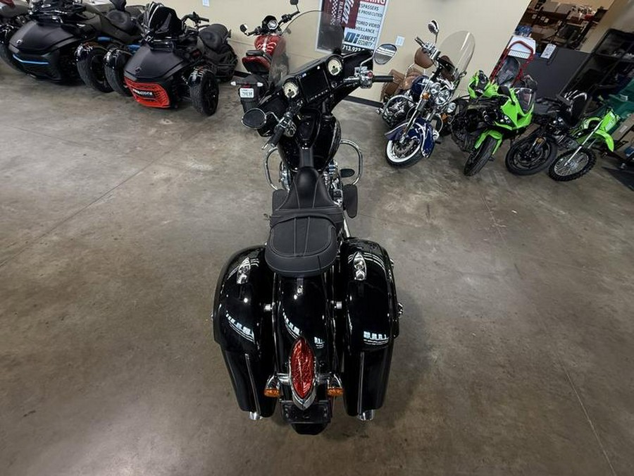 2017 Indian Motorcycle® Chieftain® Limited Thunder Black