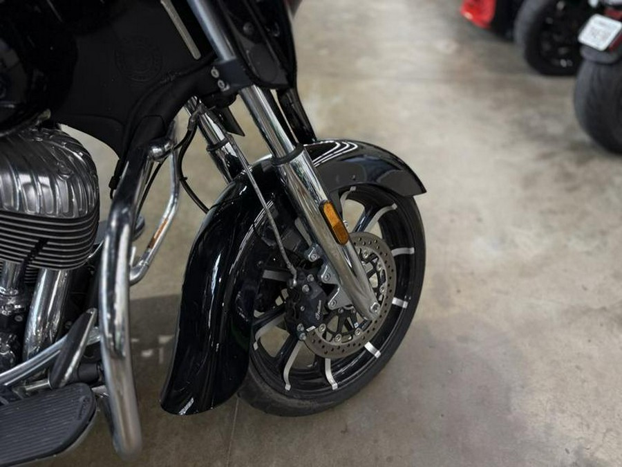 2017 Indian Motorcycle® Chieftain® Limited Thunder Black
