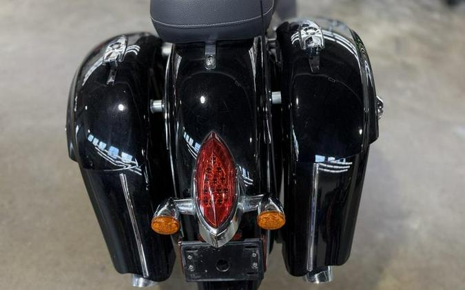 2017 Indian Motorcycle® Chieftain® Limited Thunder Black