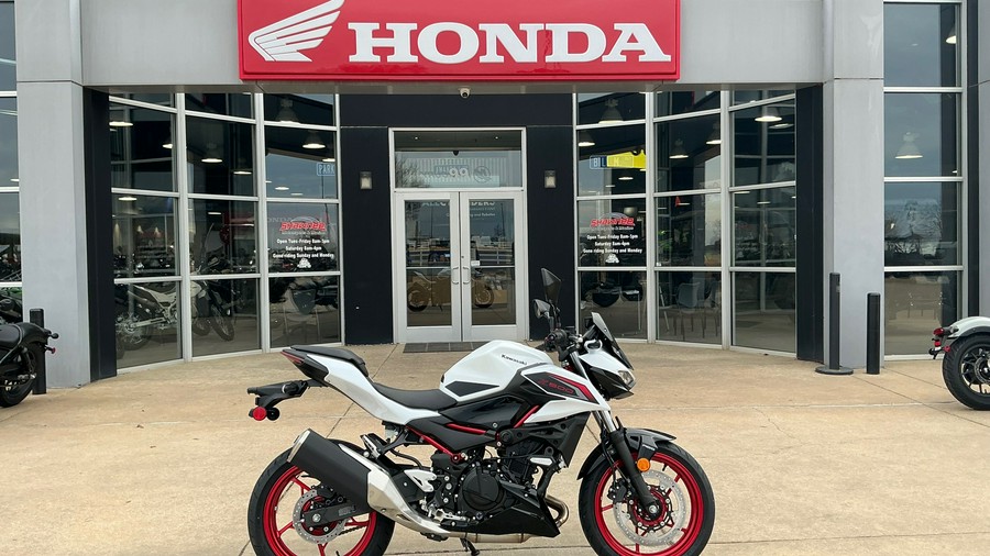 2026 Kawasaki Z500 SE ABS