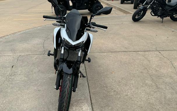 2026 Kawasaki Z500 SE ABS