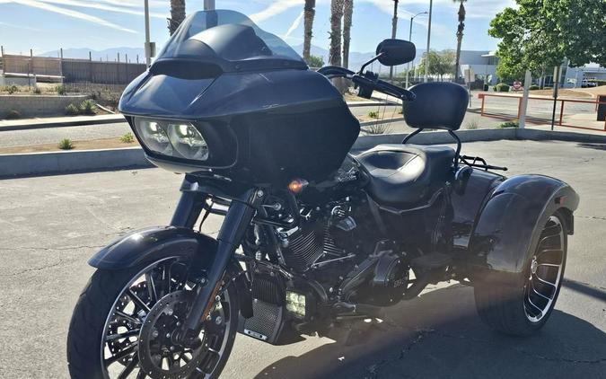2023 Harley-Davidson® FLTRT - Road Glide® 3