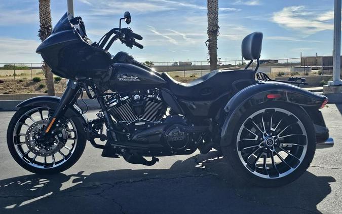 2023 Harley-Davidson® FLTRT - Road Glide® 3