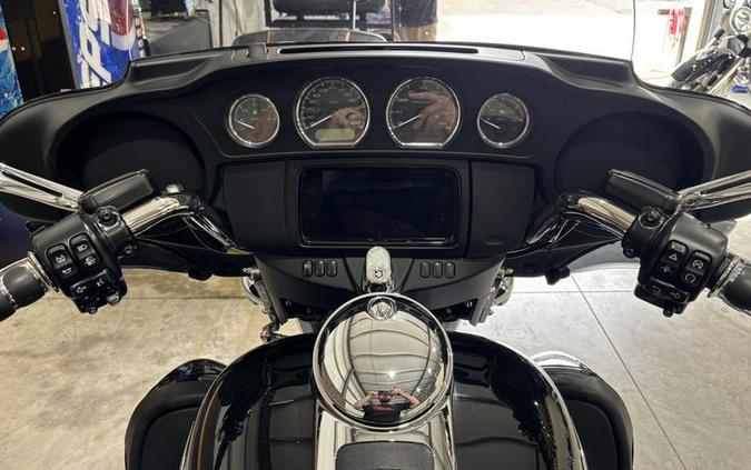 2019 Harley-Davidson® FLHTCUTG - Tri Glide® Ultra