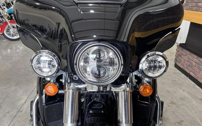 2019 Harley-Davidson® FLHTCUTG - Tri Glide® Ultra