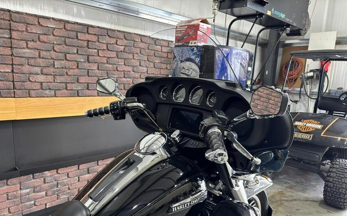 2019 Harley-Davidson® FLHTCUTG - Tri Glide® Ultra