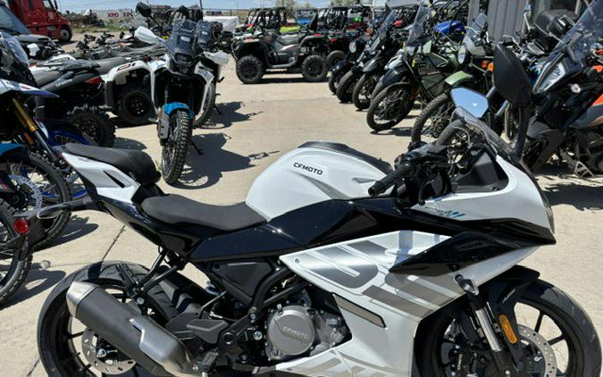 2026 300SS - CFMOTO