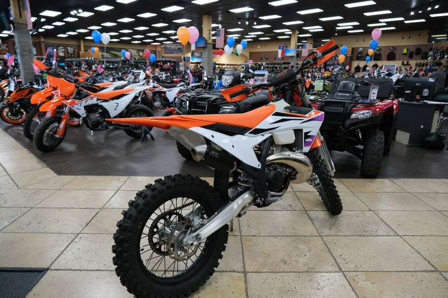 New 2024 KTM 300 XC ORANGE