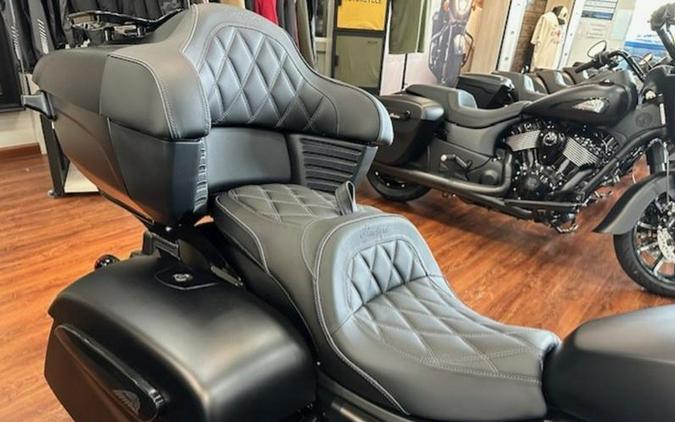 2025 Indian Motorcycle® Roadmaster® PowerPlus Dark Horse® 112 Black Smoke