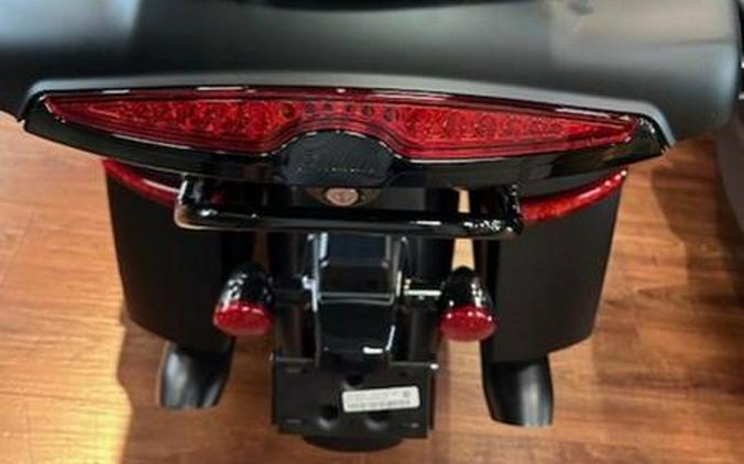 2025 Indian Motorcycle® Roadmaster® PowerPlus Dark Horse® 112 Black Smoke