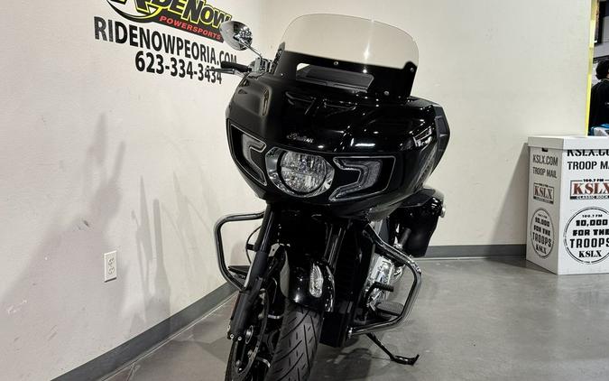 2022 Indian Motorcycle® Challenger® Limited Black Metallic