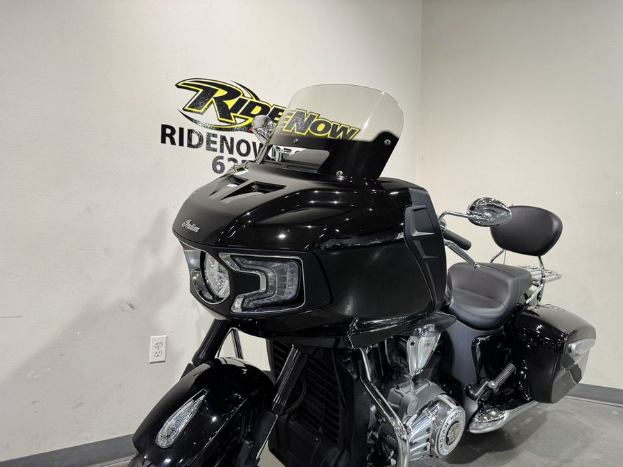 2022 Indian Motorcycle® Challenger® Limited Black Metallic