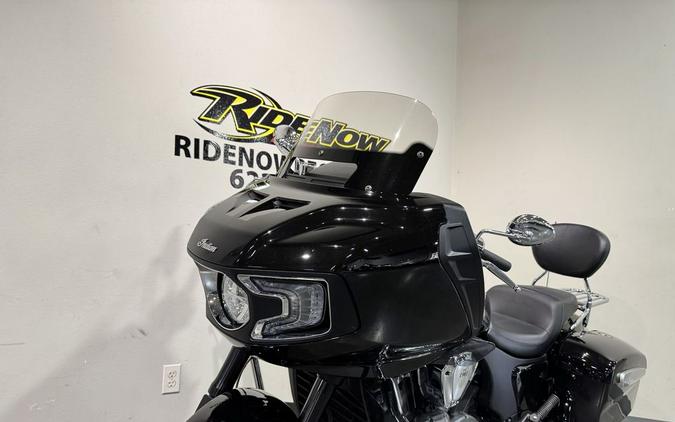 2022 Indian Motorcycle® Challenger® Limited Black Metallic