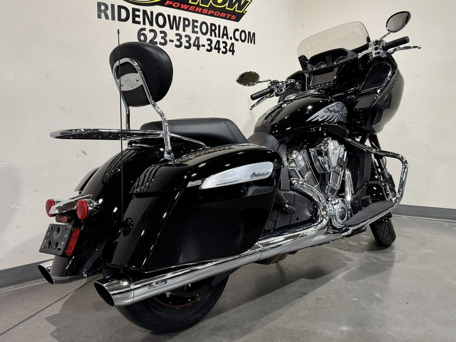 2022 Indian Motorcycle® Challenger® Limited Black Metallic