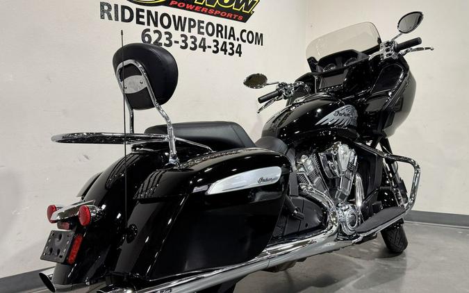 2022 Indian Motorcycle® Challenger® Limited Black Metallic