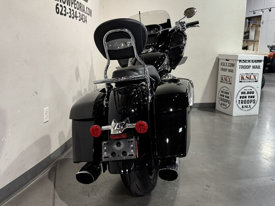 2022 Indian Motorcycle® Challenger® Limited Black Metallic