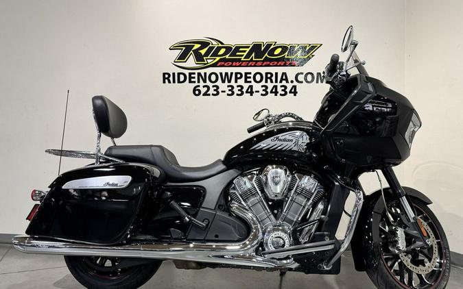 2022 Indian Motorcycle® Challenger® Limited Black Metallic