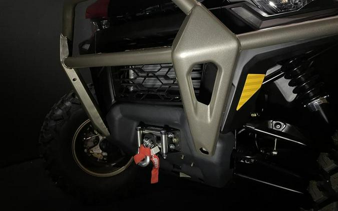 2024 Can-Am® Defender Limited HD10