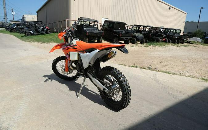 New 2024 KTM 300 XCW CNC ORANGE