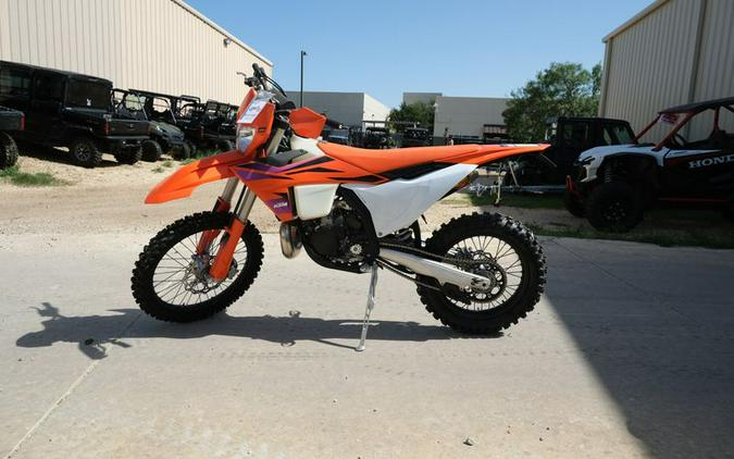 New 2024 KTM 300 XCW CNC ORANGE