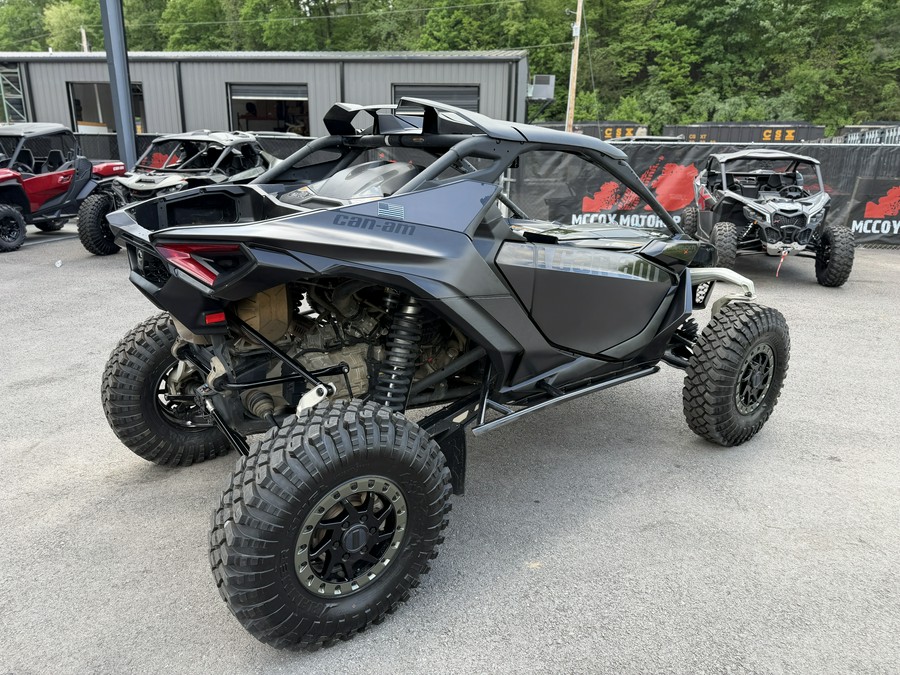 2024 Can-Am Maverick R X RS