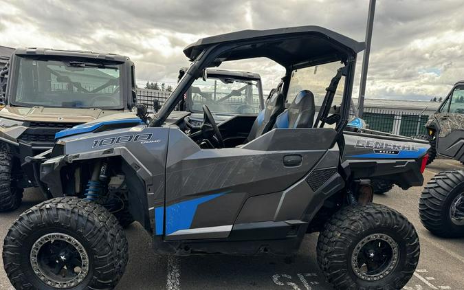 2019 Polaris® General® 1000 EPS Deluxe Titanium Metallic