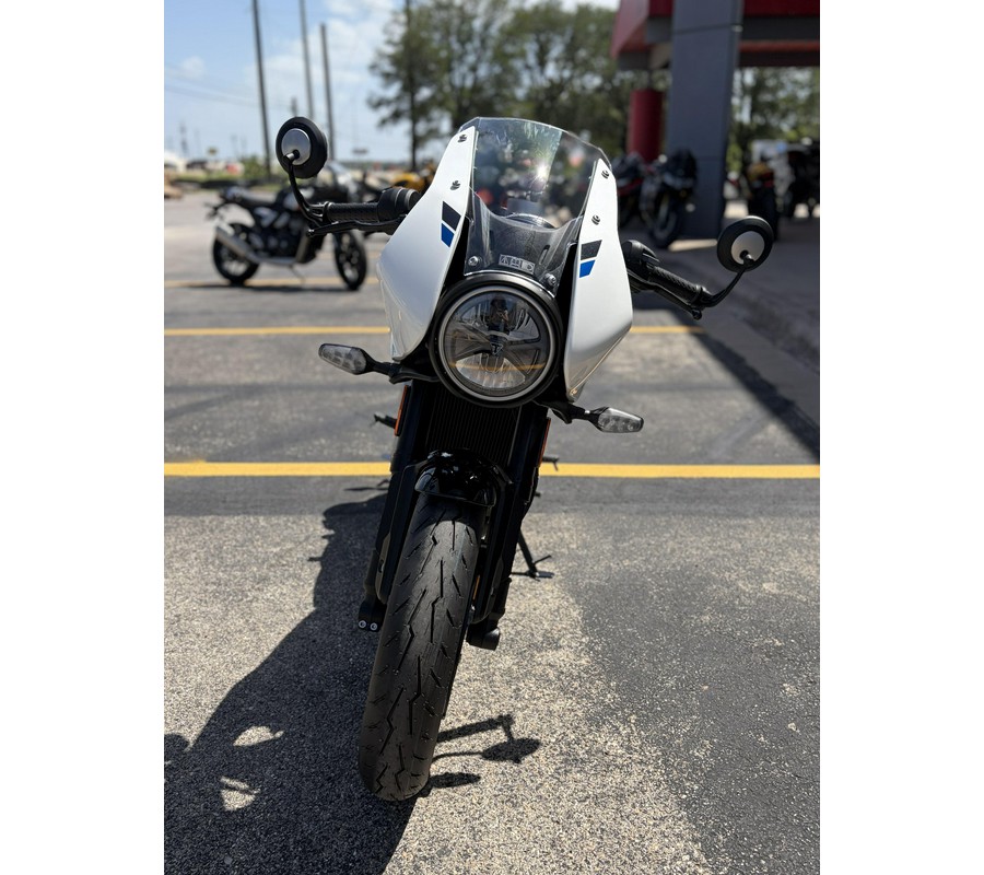 2026 Triumph Thruxton