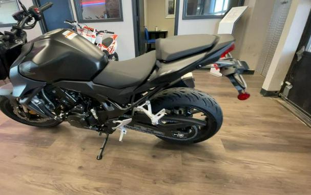 2026 Honda® CB750 Hornet E-Clutch
