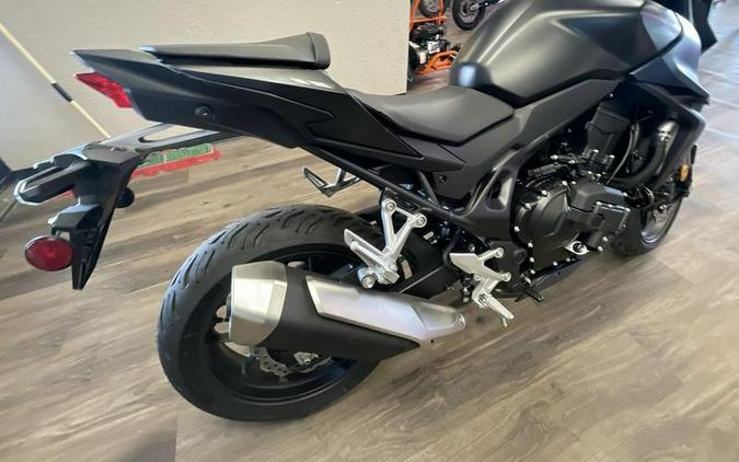 2026 Honda® CB750 Hornet E-Clutch