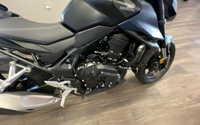 2026 Honda® CB750 Hornet E-Clutch