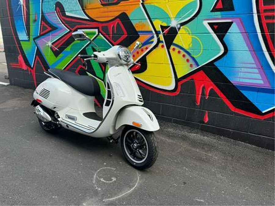 2024 Vespa GTS Super 300