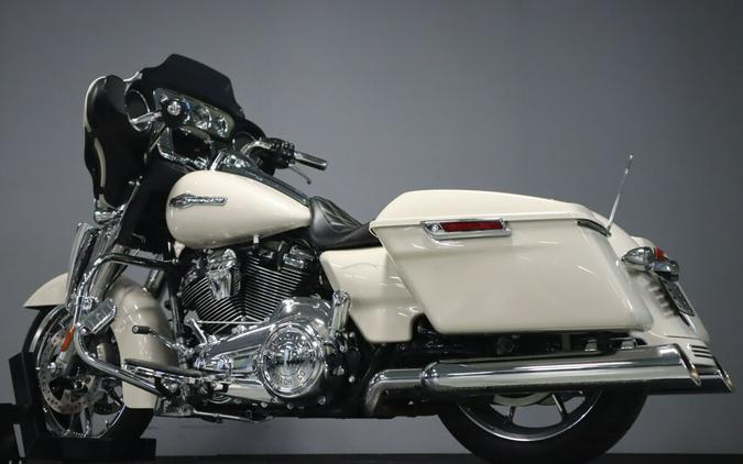 2022 Harley-Davidson Street Glide FLHX