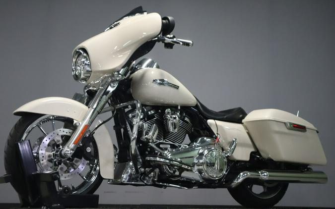 2022 Harley-Davidson Street Glide FLHX
