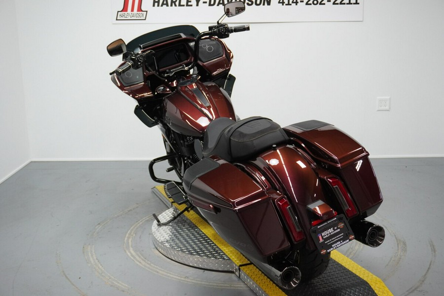 2024 Harley-Davidson® CVO™ Road Glide® Copperhead