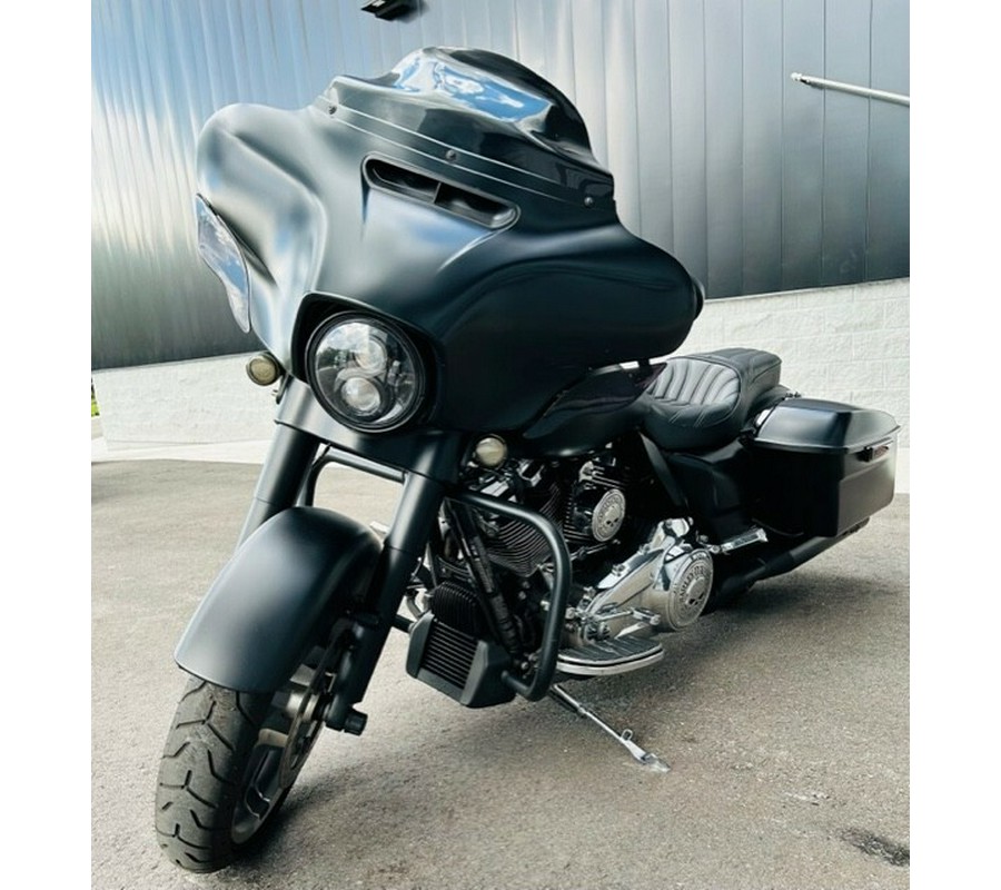 2016 Harley-Davidson® Street Glide Special