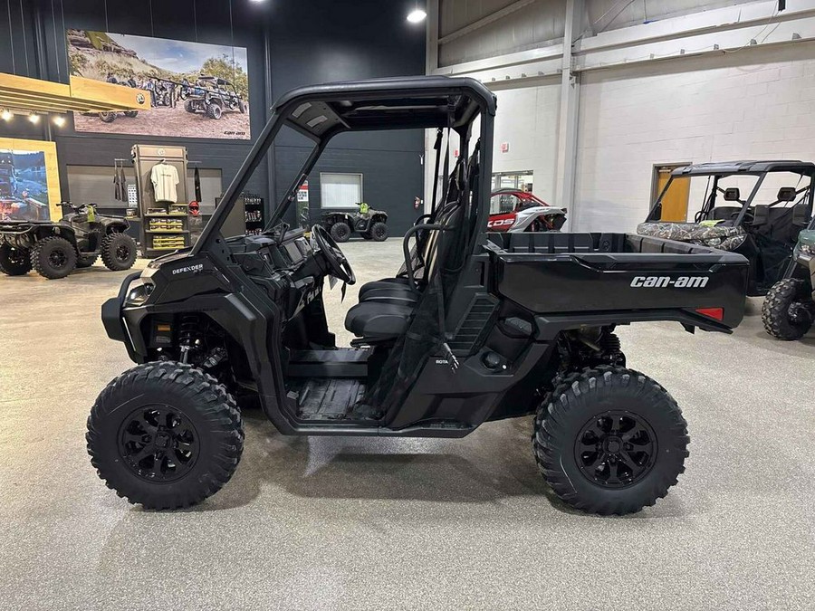 2026 Can-Am DEFENDER XT HD11 BLACK