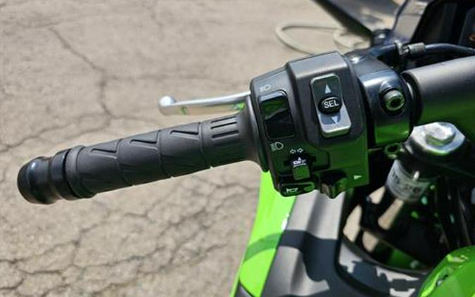2025 Kawasaki Ninja® 650 KRT Edition ABS