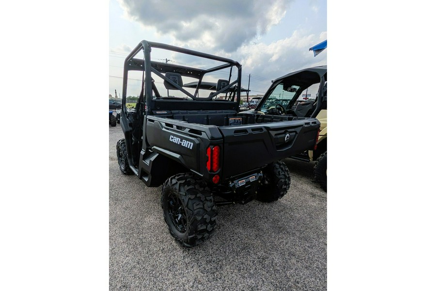 2024 Can-Am Defender DPS HD7 - 8WRD