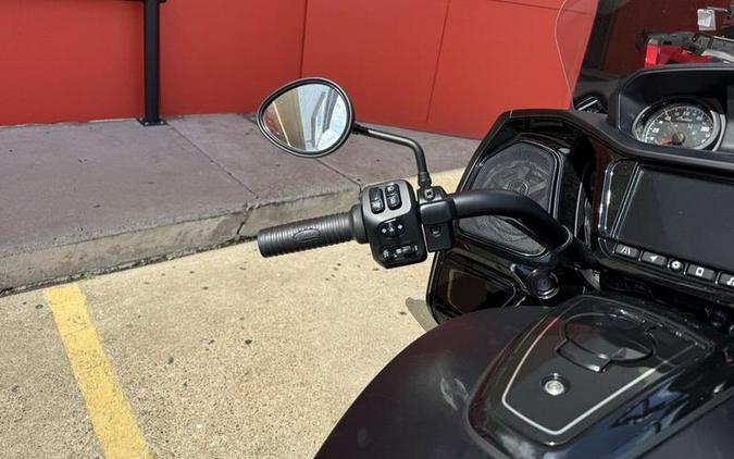 2023 Indian Motorcycle® Pursuit Dark Horse with Premium Package Black Smoke