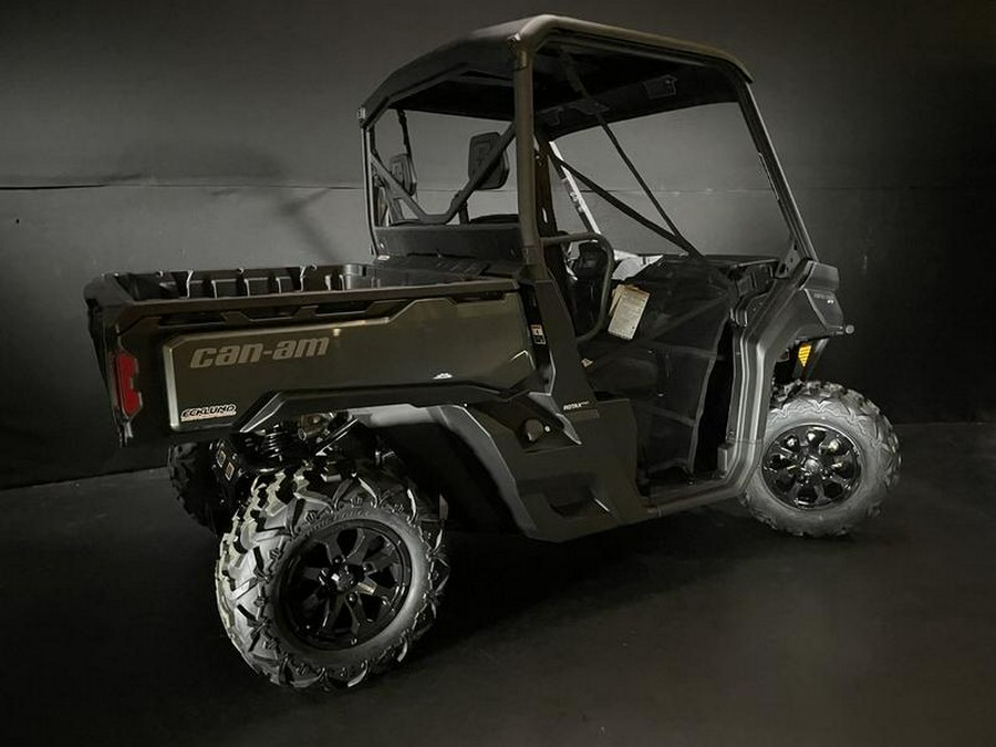 2024 Can-Am® Defender XT HD9