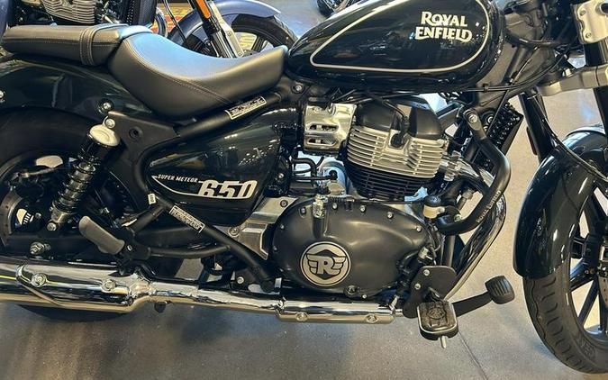 2024 Royal Enfield Super Meteor 650 Astral Green