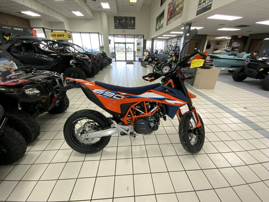 2024 KTM SMC 690 R