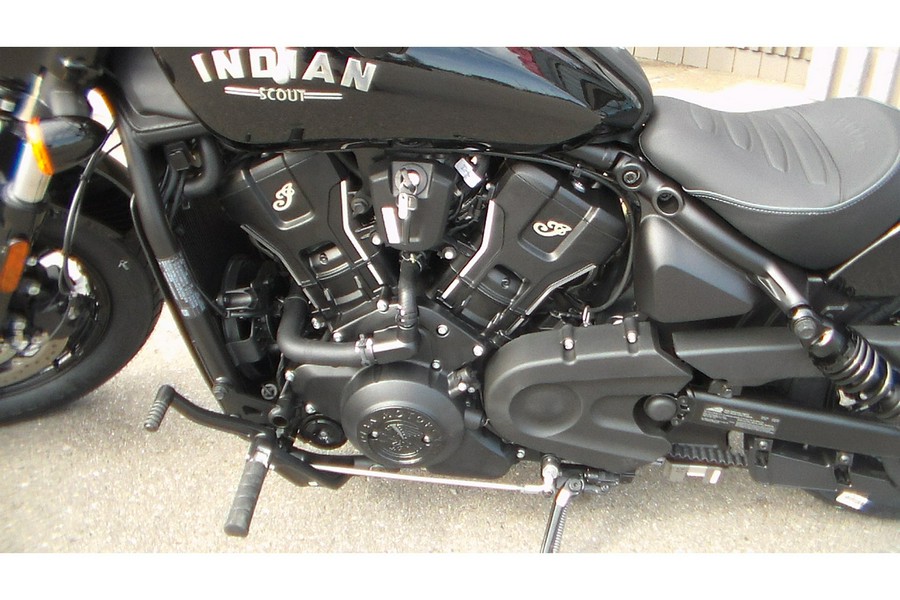 2025 Indian Motorcycle SCOUT BOBBER LTD, BLACK METALLIC 49ST Limited