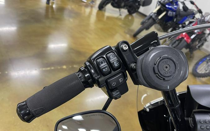 2019 Harley-Davidson Heritage Classic 114