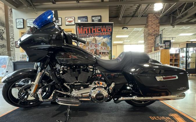 2026 Harley-Davidson® Street Glide® Midnight Ember Chrome Trim