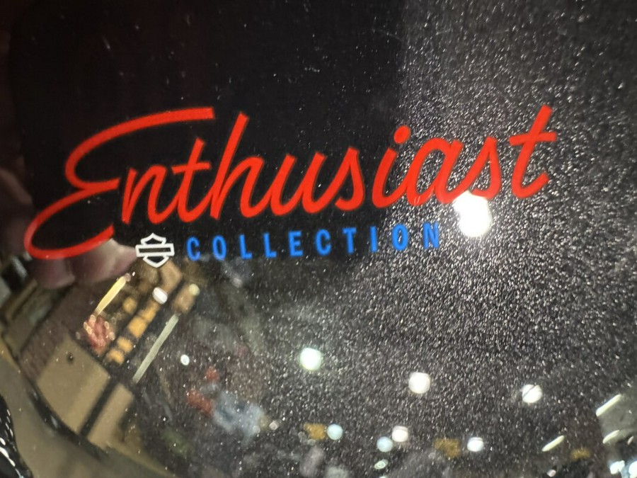 2026 Harley-Davidson® Street Glide® Midnight Ember Chrome Trim